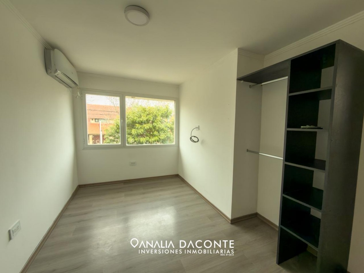 Moderno duplex 4 amb con jardin y quincho. Francia y Beruti