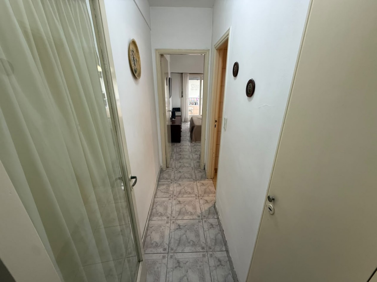  Depto 2 amb con balcon y vista lateral al mar