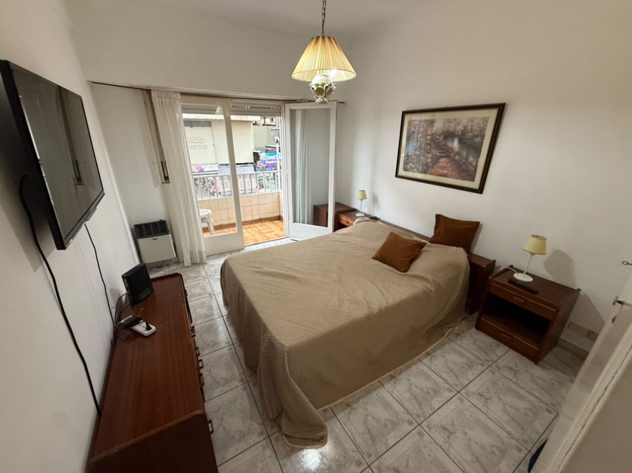  Depto 2 amb con balcon y vista lateral al mar