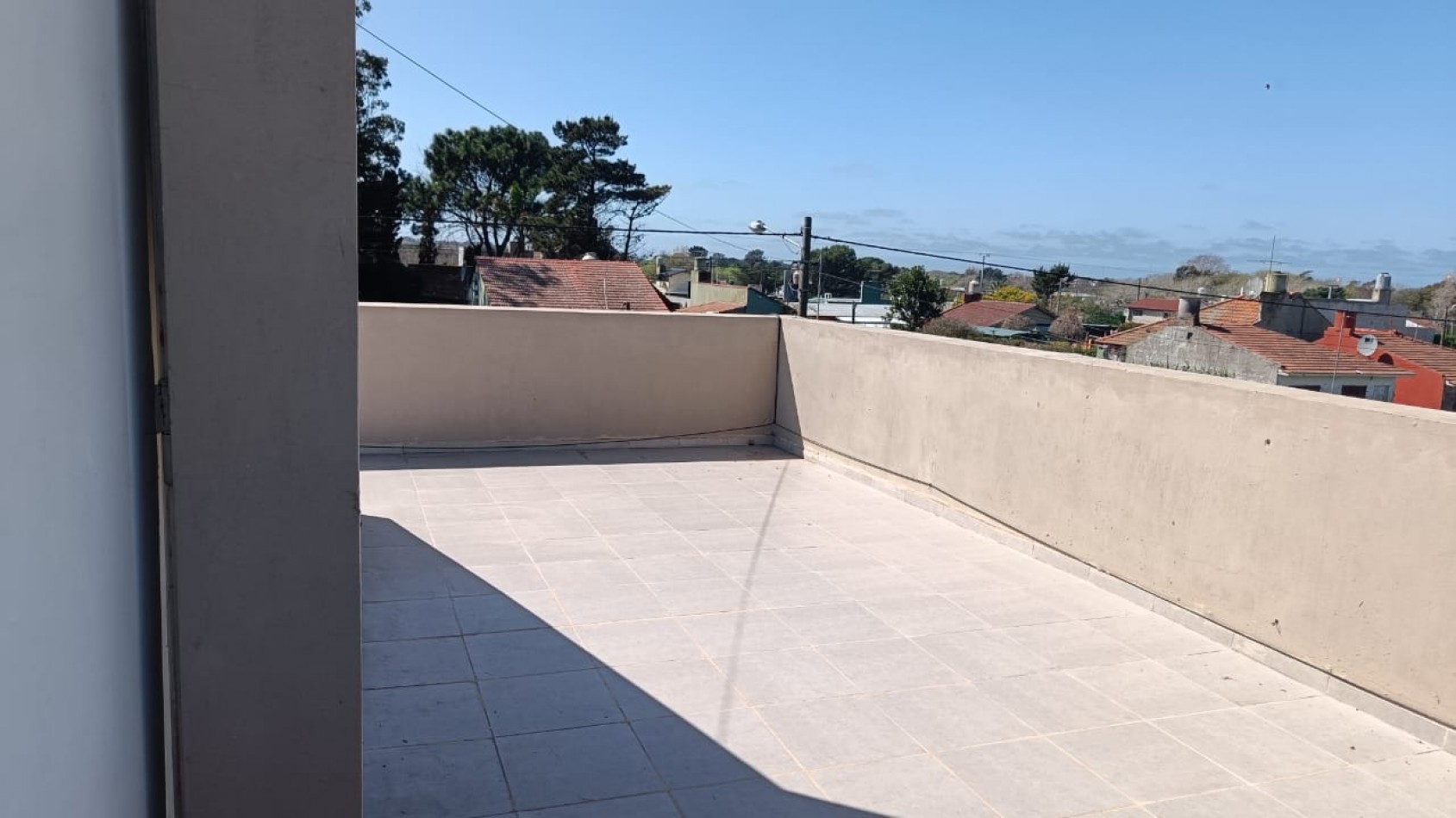 Moderna casa 3 amb en San Patricio con piscina, garage y terraza