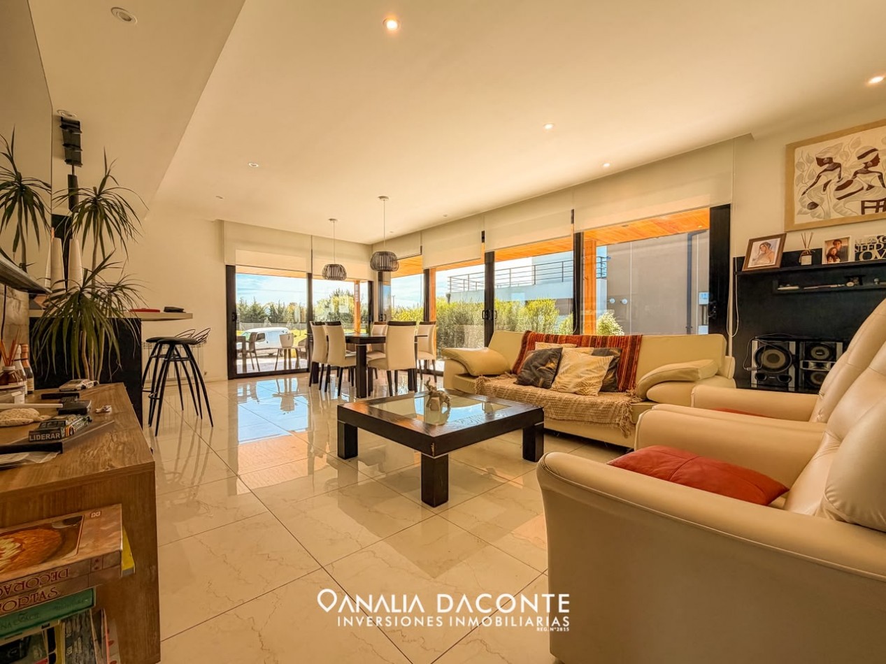 Casa 4 amb en planta baja en Developer Park