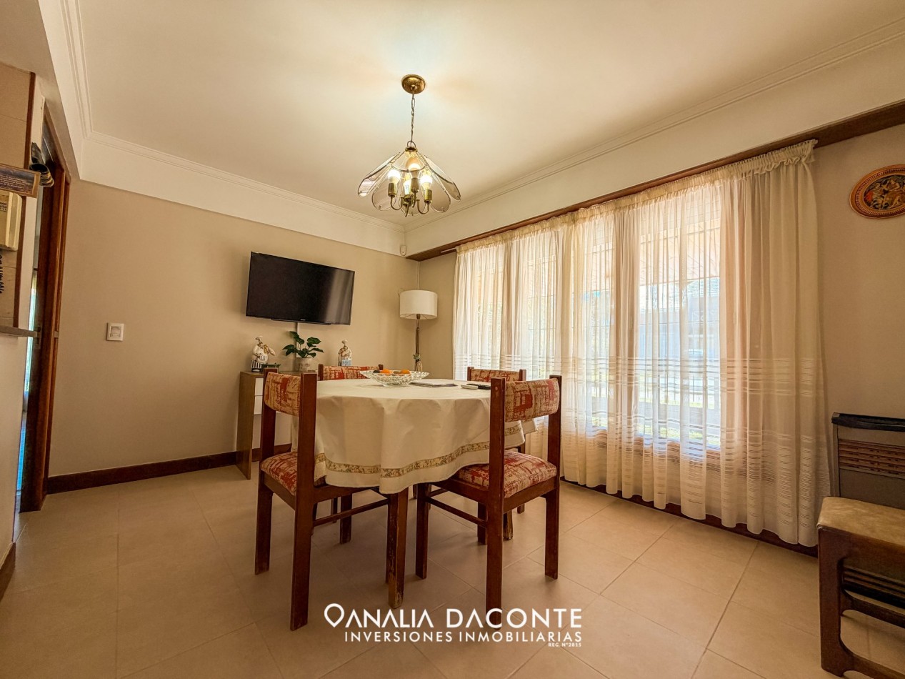 Gran chalet en esquina 4 amb en Los Pinares