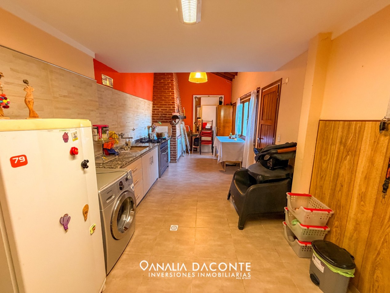 Gran chalet en esquina 4 amb en Los Pinares