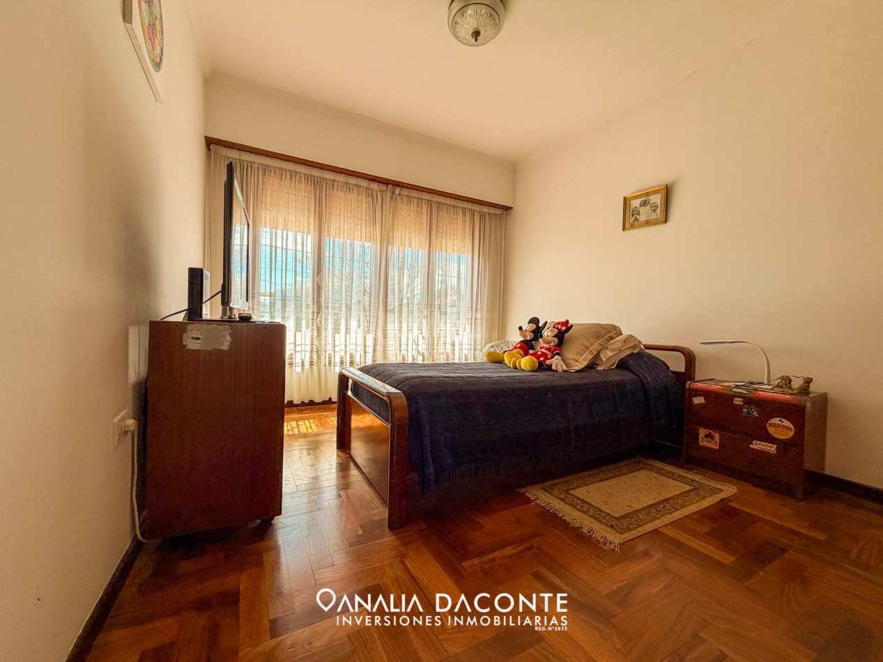 Gran chalet en esquina 4 amb en Los Pinares