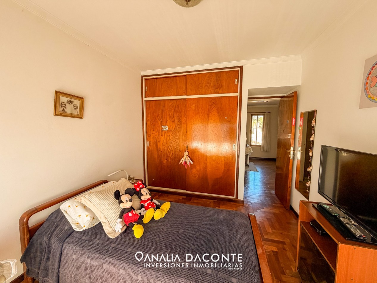 Gran chalet en esquina 4 amb en Los Pinares