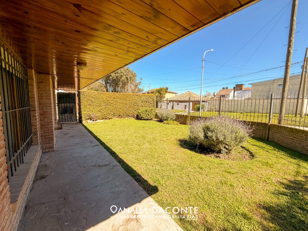 Gran chalet en esquina 4 amb en Los Pinares