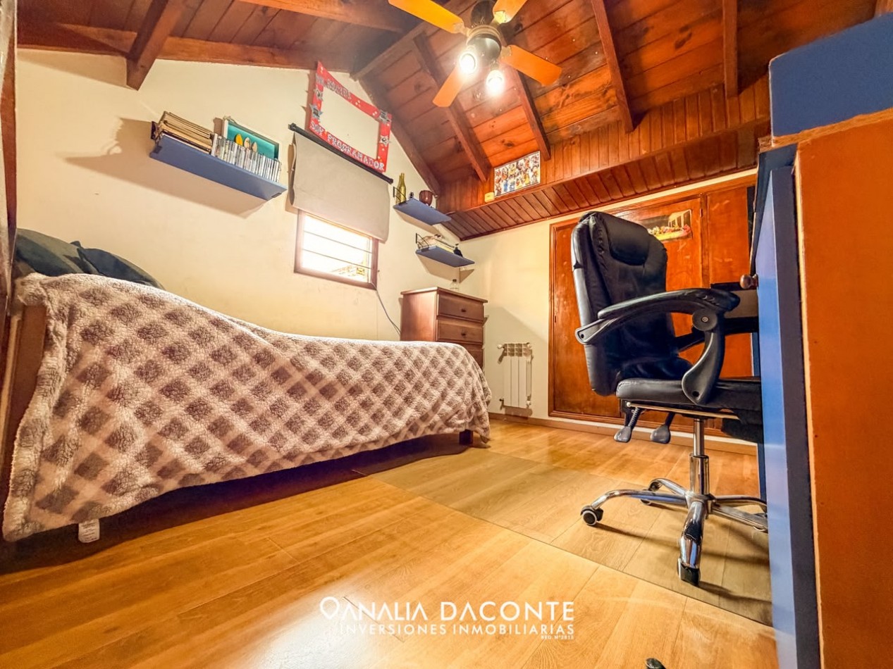 Chalet 3 amb + escritorio. Lopez de Gomara 6100