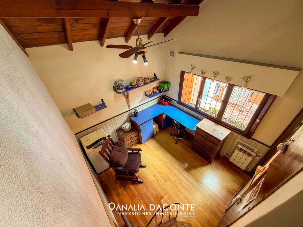 Chalet 3 amb + escritorio. Lopez de Gomara 6100
