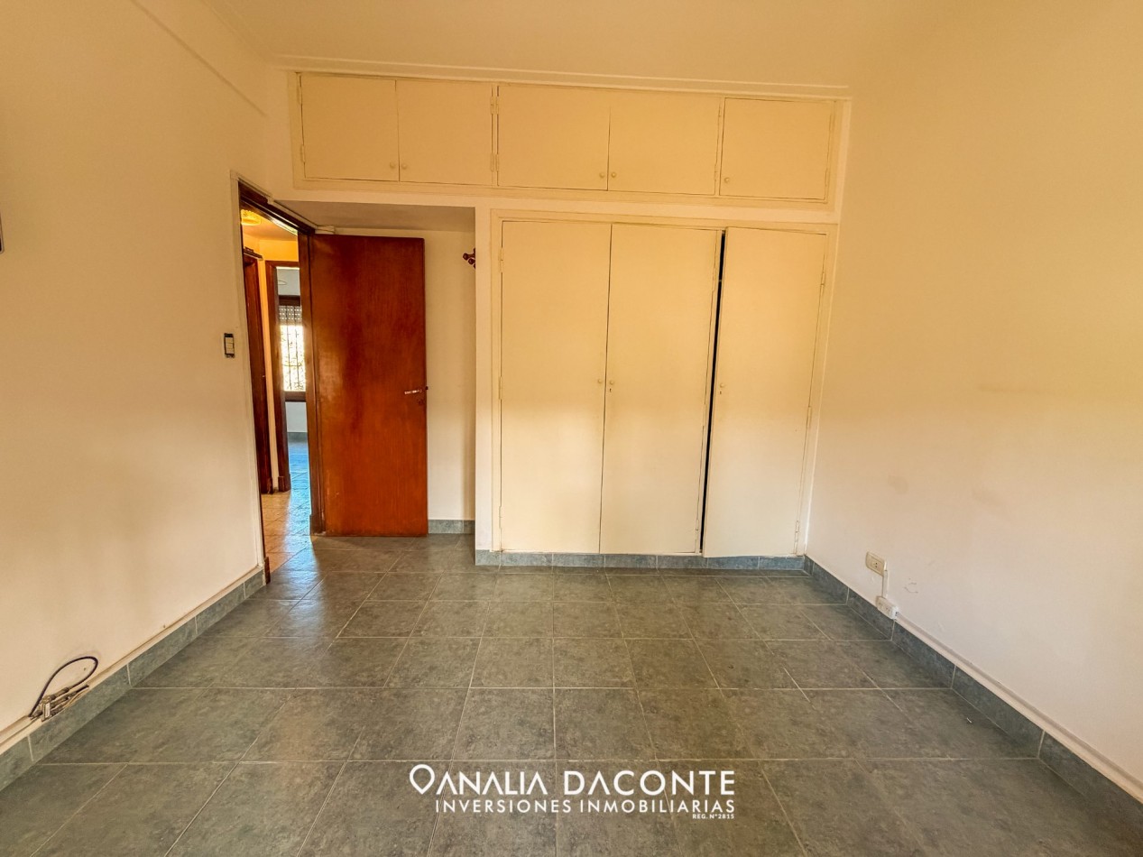 Chalet multifamiliar sobre Av Tejedor 
