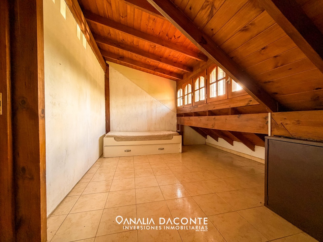 Chalet multifamiliar sobre Av Tejedor 