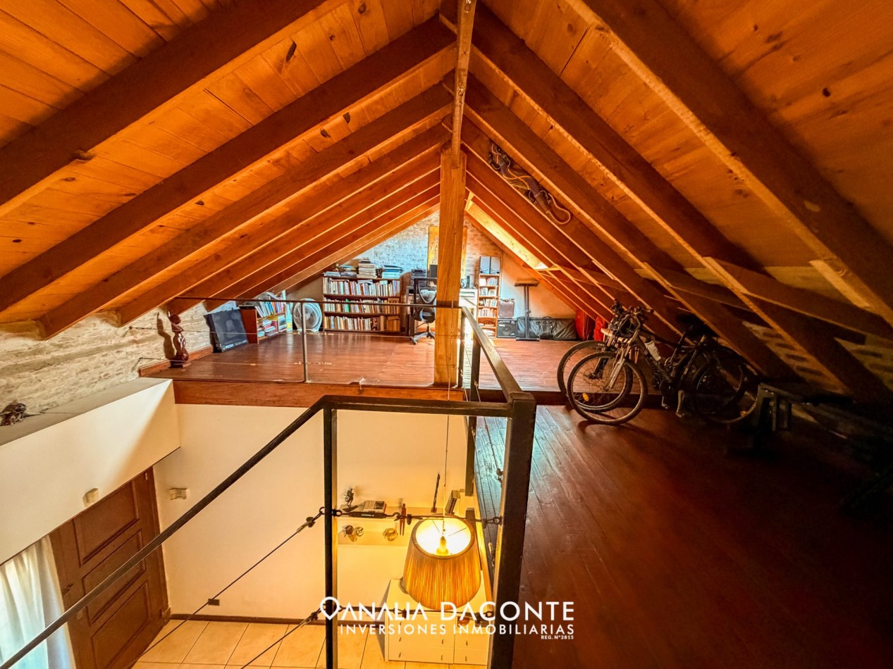 Chalet 4 amb con parque y garage en Caisamar