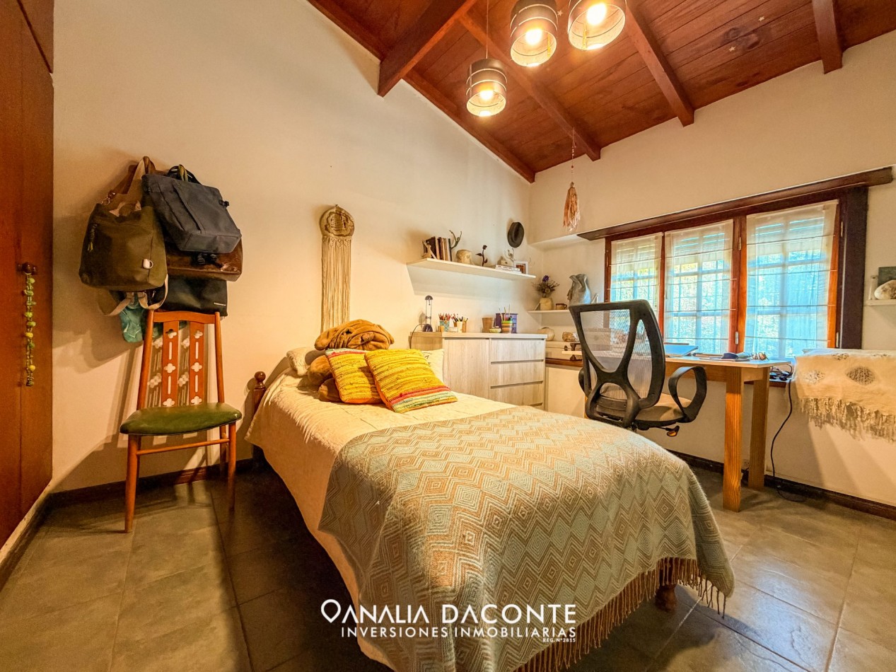 Chalet 4 amb con parque y garage en Caisamar