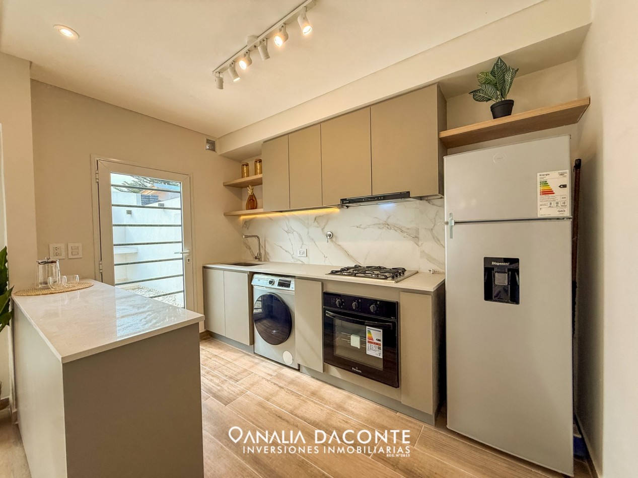 Duplex 4 amb con patio en Parque Luro