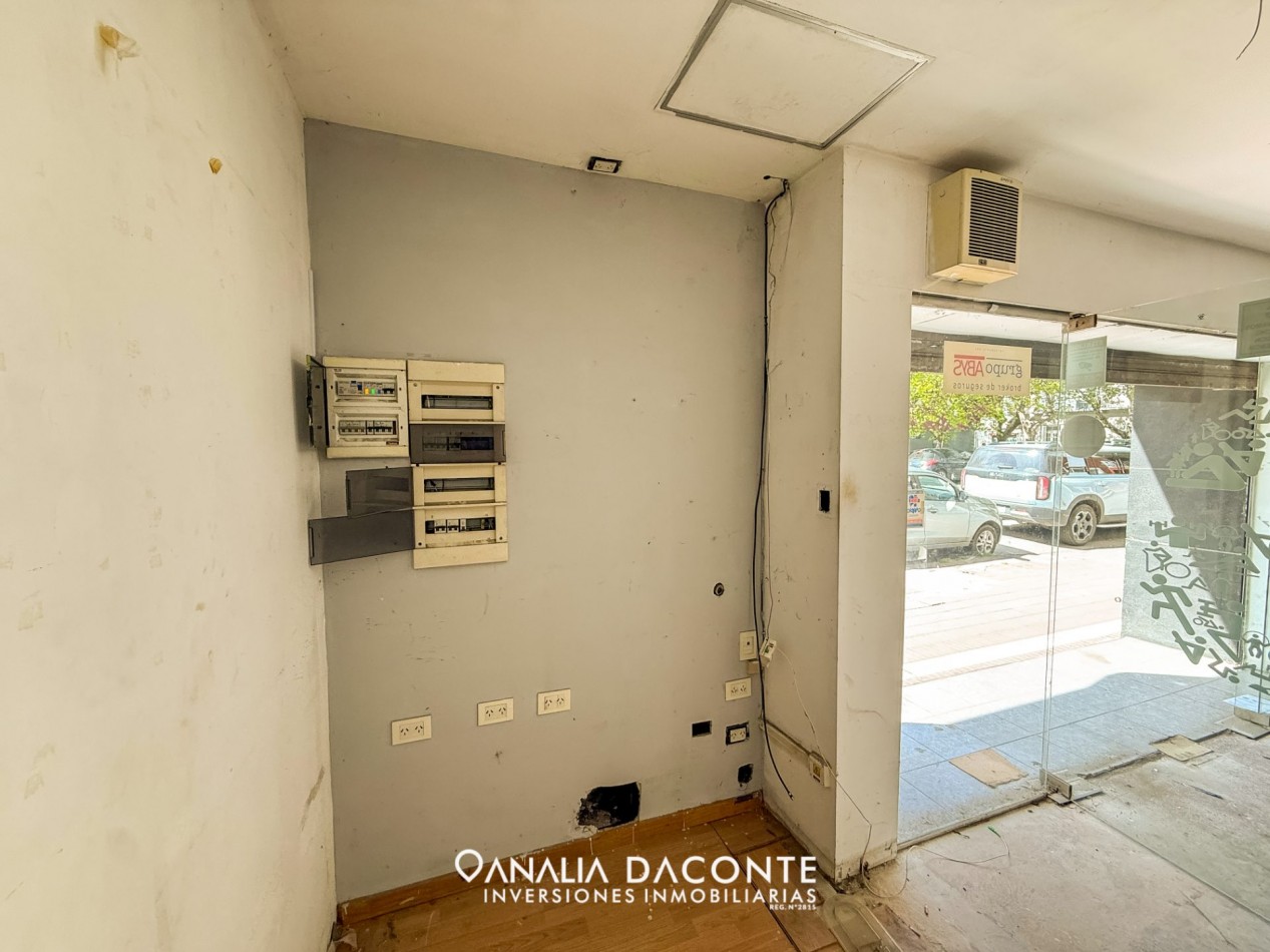 GRAN LOCAL COMERCIAL CON PB Y SUBSUELO SALTA 2000 SIN EXPENSAS !