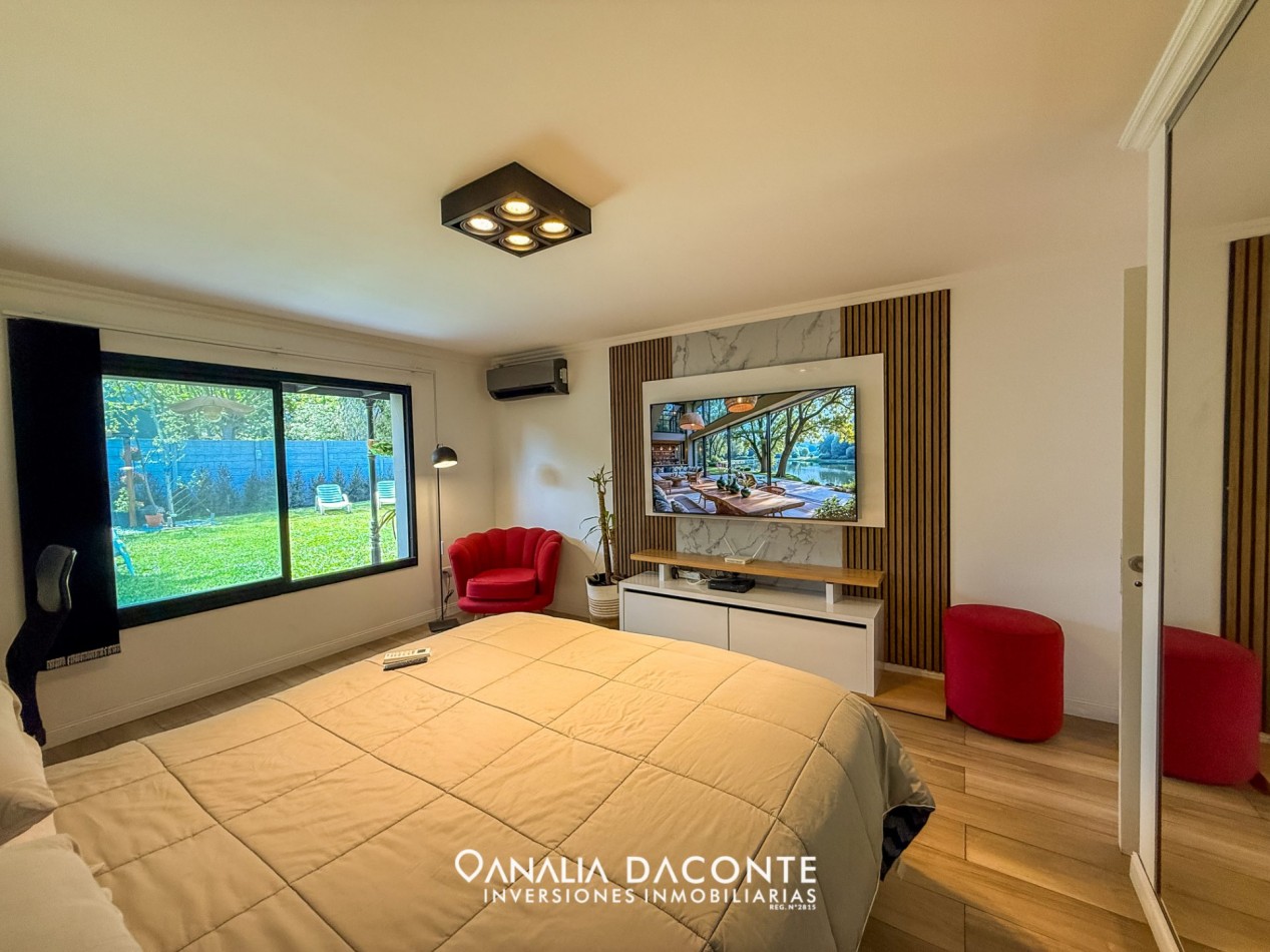 CHALET MINIMALISTA DE 3 AMBIENTES CON GRAN PARQUE Y GARAGE !