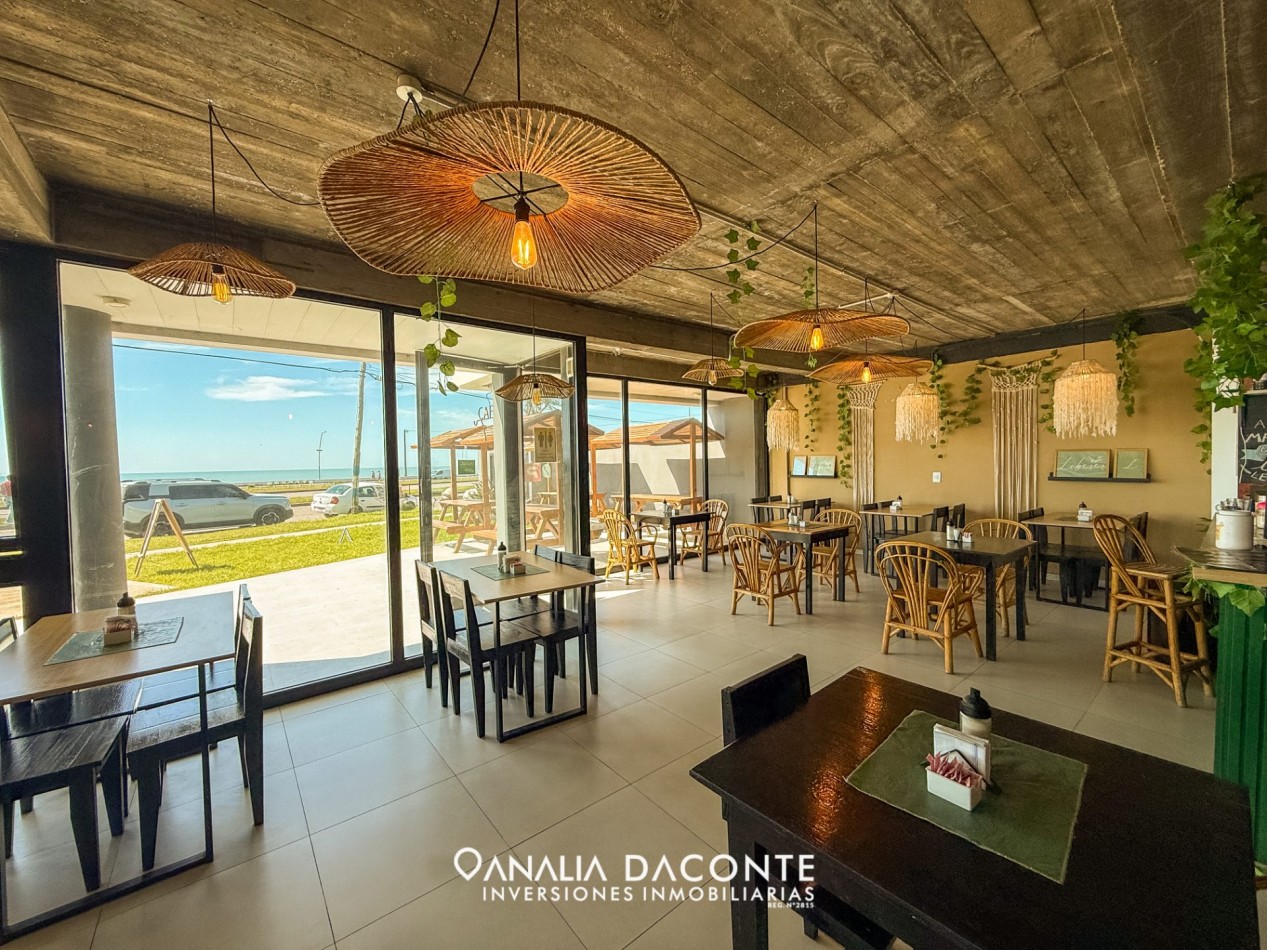 Fondo de Comercio en Venta - Cafe y Gastronomia Frente al Mar con Salon de Eventos ! FELIX U. CAMET 3500