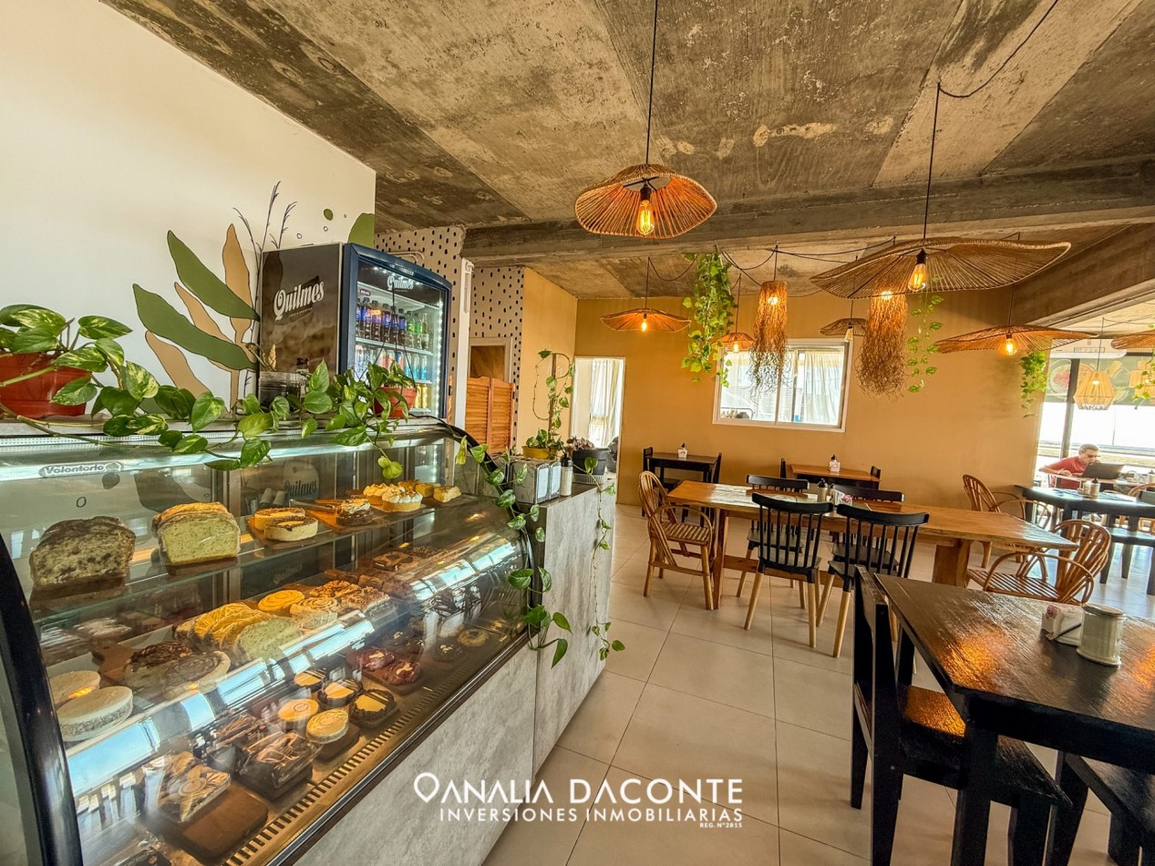 Fondo de Comercio en Venta - Cafe y Gastronomia Frente al Mar con Salon de Eventos ! FELIX U. CAMET 3500