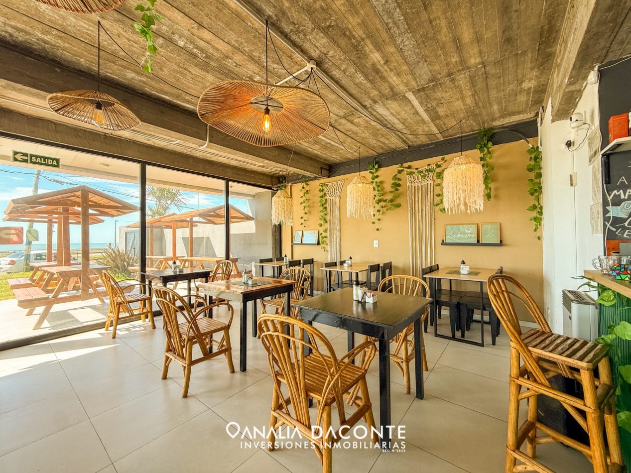 Fondo de Comercio en Venta - Cafe y Gastronomia Frente al Mar con Salon de Eventos ! FELIX U. CAMET 3500