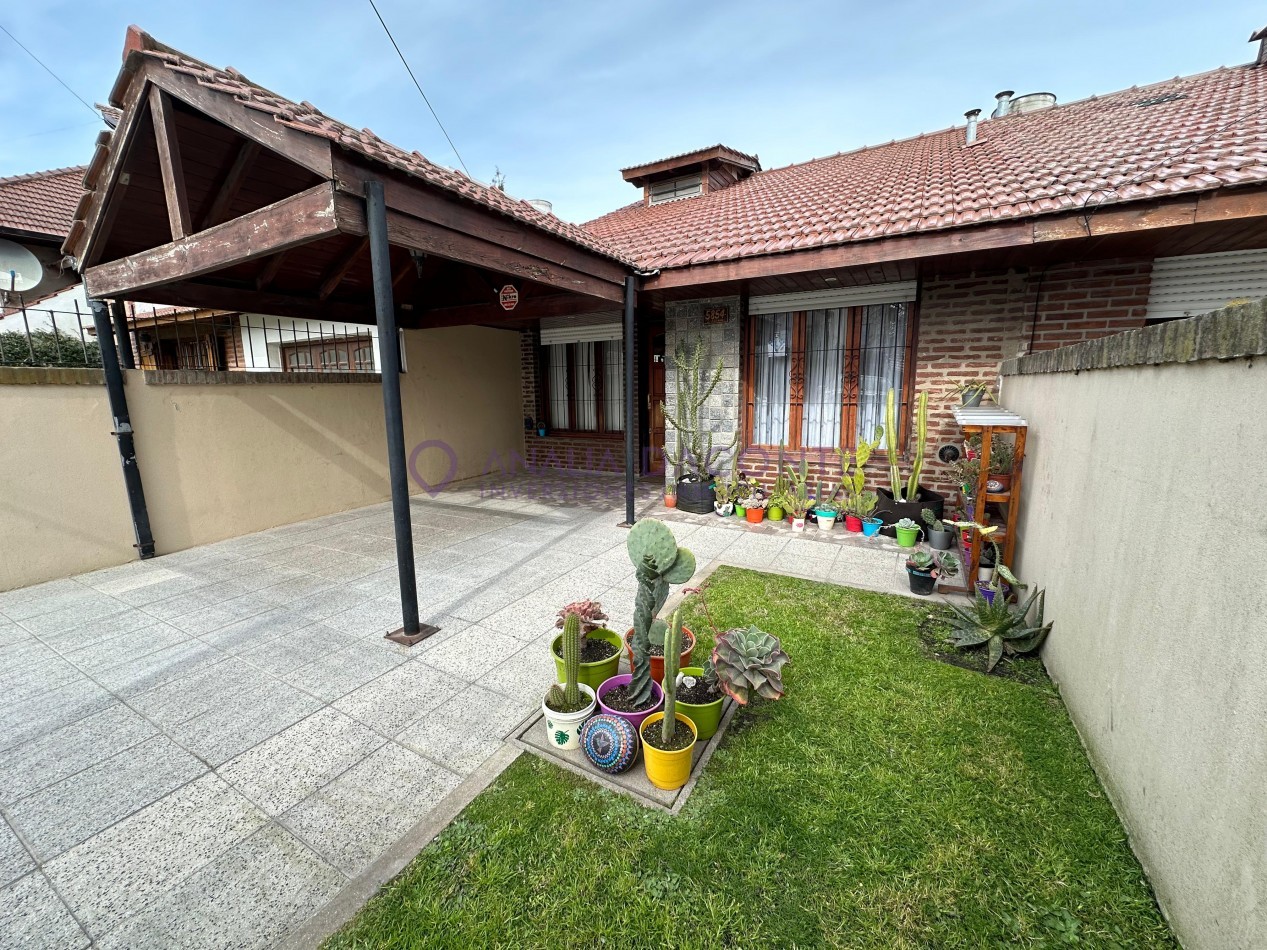 Precioso Duplex 3/4 amb. Con quincho y jardin. En lo mejor de San Jeronimo