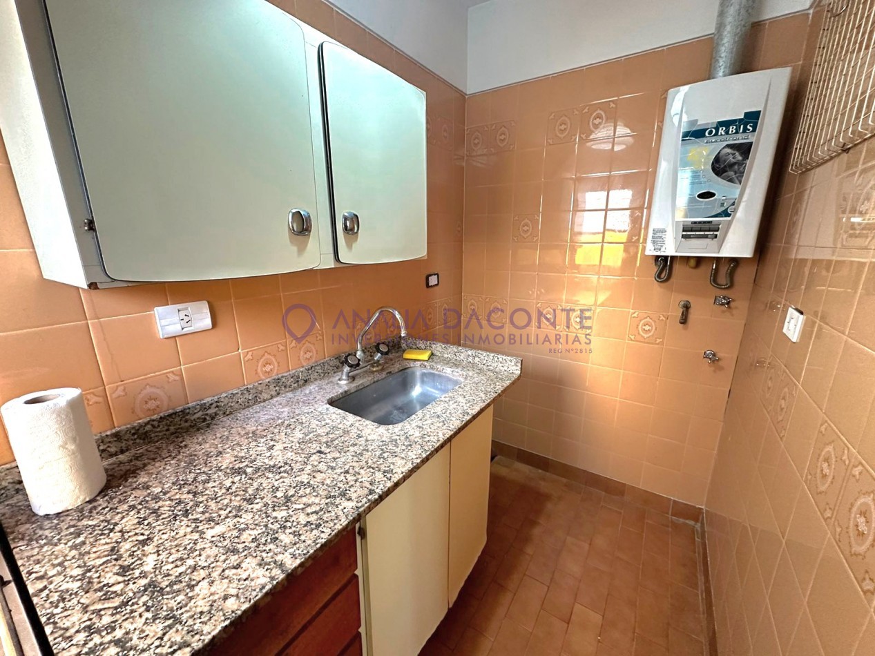 Hermoso Dpto 1 amb. Lateral, abierto. Original impecable