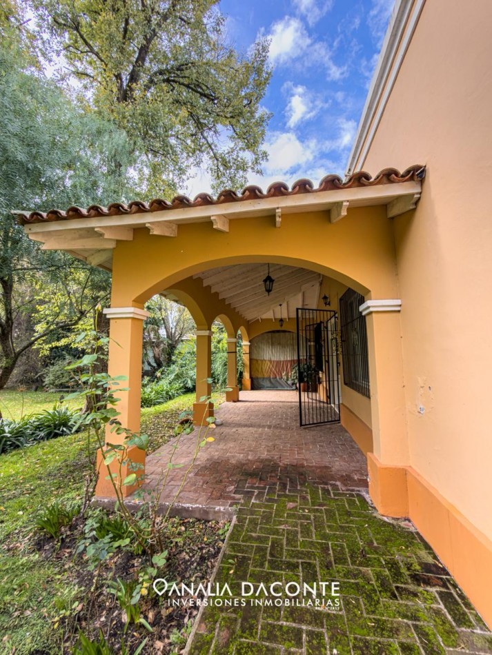 Propiedad estilo colonial en Barrio el Tejado