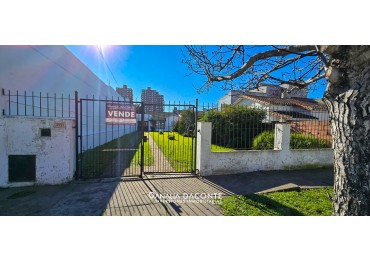 Chalet 3 amb con garage y parque en Villa Primera
