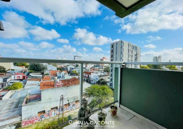 Depto 2 amb con balcon y cochera en Macrocentro