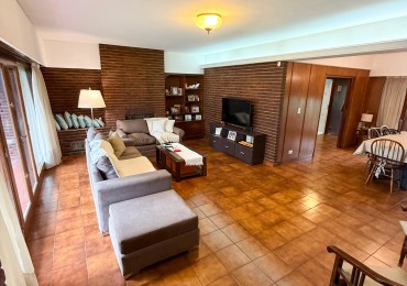 BAJO SU VALOR!! GRAN CHALET 5 AMB EN ALBERTI AL 4000