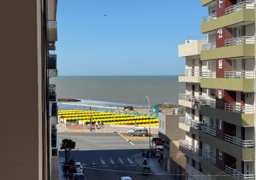 DEPTO UN AMBIENTE EXTERNO CON BALCON EN LA PERLA! VISTA LATERAL AL MAR