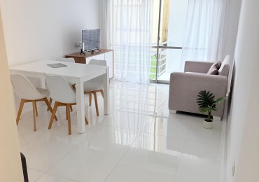 DEPTO 2 amb centrico con balcon reciclado y equipado a nuevo! 