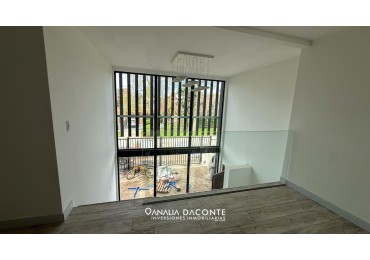 CASA ADOSADA 4 AMB CON PARQUE Y PISCINA. SAN JERONIMO