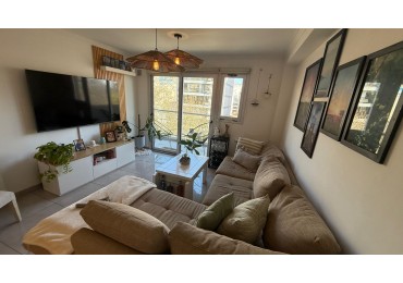 IMPORTANTE PISO 3 AMB CON DOS COCHERAS EN LA PERLA! AV. LIBERTAD 3200