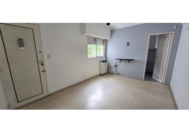 ALQUILER 24 MESES! DEPTO 2 AMB LATERAL. ZONA ALDREY