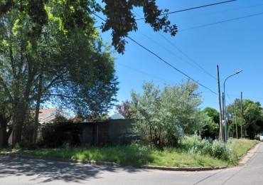 Gran lote en equina, a 200 metros de constitucion! inmejorable ubicacion!!