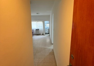 Alquiler luminoso depto 2 amb, Centro