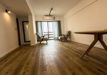 Depto 4 amb  reciclado frente al mar, con balcones y cocherta Santa Fe y la costa