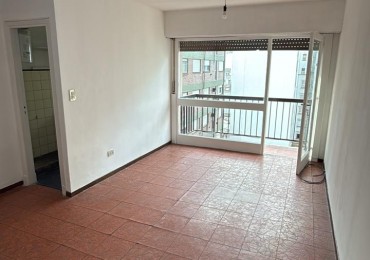 Departamento 1amb con balcon. Zona Aldrey