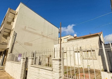 Casa 3 amb + depto 2 amb a terminar. Alvarado 4600