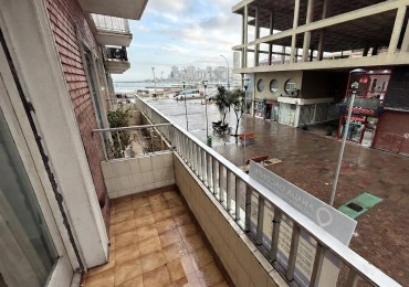 Depto 2 amb con balcon y vista lateral al mar