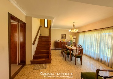 Gran chalet en esquina 4 amb en Los Pinares